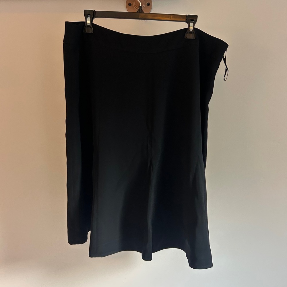 Jones New York collection black full knee length‎ skirt 16